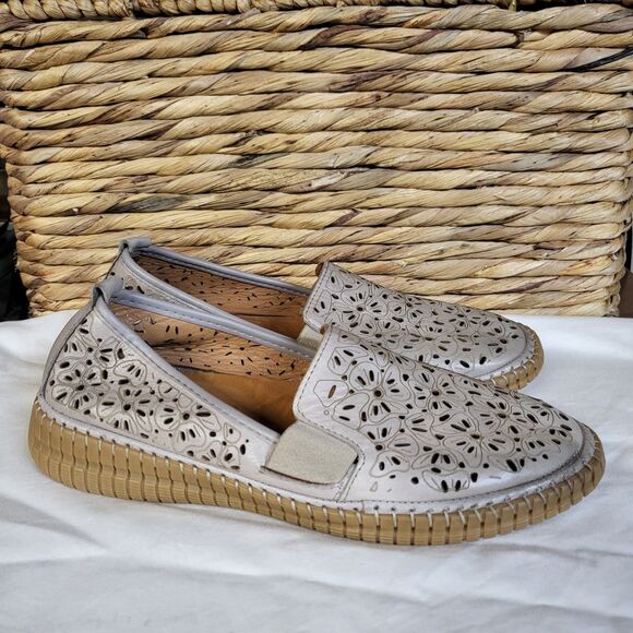 SPRING STEP Jookin Loafers Womens 9 40 Beige Gray Leather Comfort Cutout Flat - Picture 1 of 8